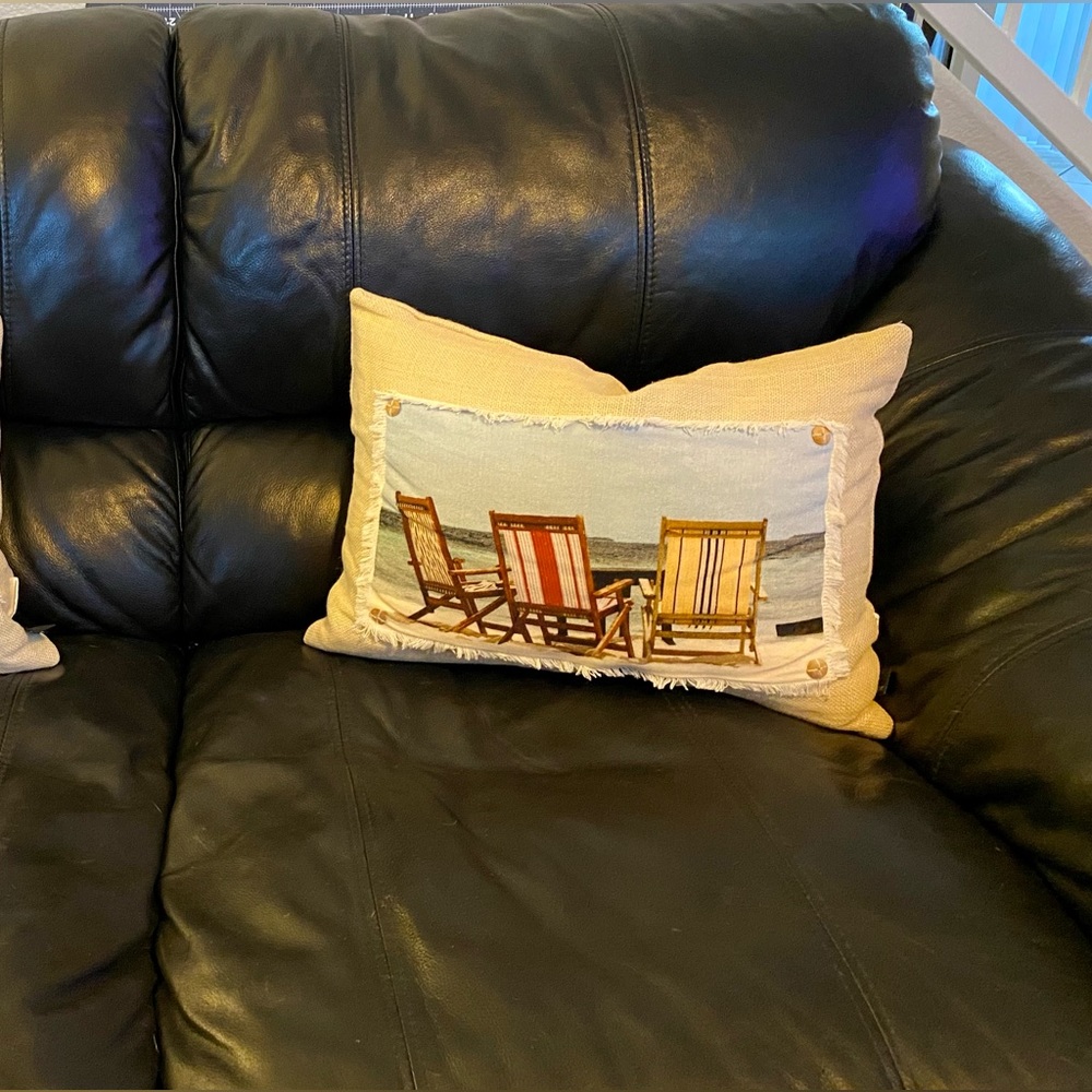 2 beachy pillows